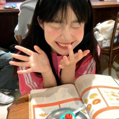 哈莉·奎茵第四季封面